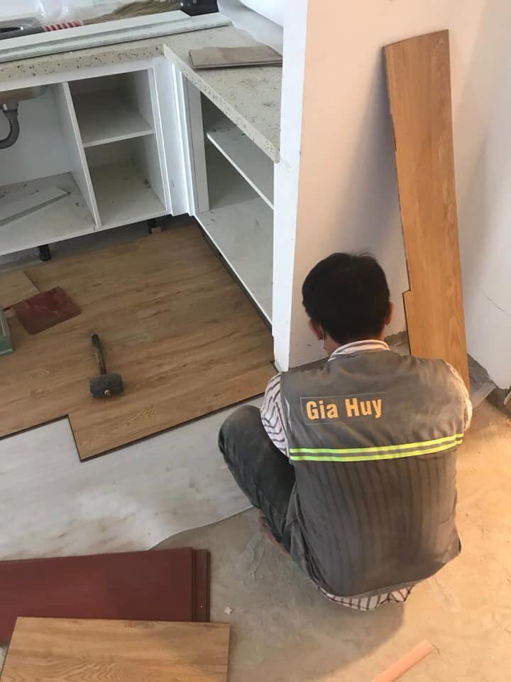 Hoàn thiện sàn gỗ tại căn hộ